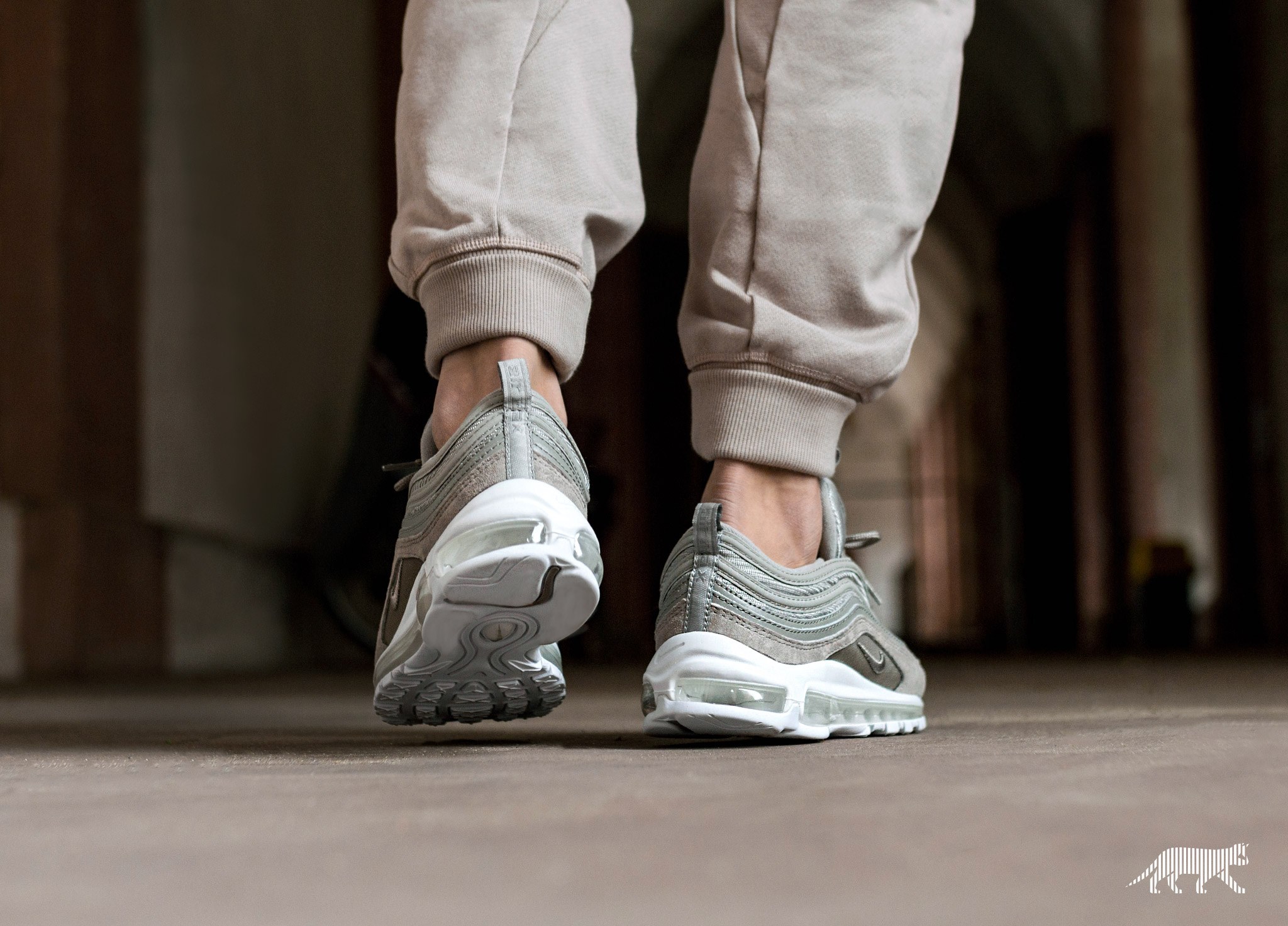 Air max hot sale 97 cobblestone